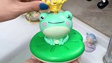 这么多洗澡玩具，还是这个四合一的小青蛙特别有意思 儿童玩具 洗澡玩具