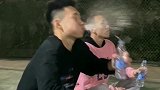 开始我真的信了，本以为背影已惊了天下，为何转身却乱了我的芳华