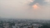 因空气污染 印度新德里学校进入无限期停课状态