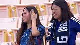温暖了一个冬天的微笑！日本女球迷场边挥手加油热情似火