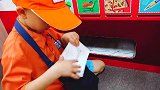 萌娃小可爱：哥哥快点！咱们今天有很多信件要送呢！