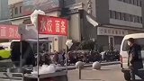 生活不易，多才多艺