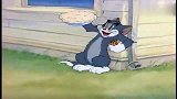猫和老鼠：汤姆真坏，把对手拴起来，却救了杰瑞一命！