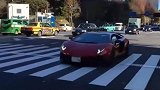 路边偶遇红色兰博基尼，走到哪里都是焦点
