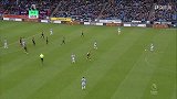 第63分钟哈德斯菲尔德球员普里查德射门