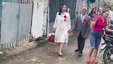 越南大叔二婚娶媳妇，彩礼仅200w越南盾和100斤猪肉