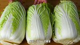 保存白菜时，放地上就错了，教你2个土方法，放上半年还是新鲜的