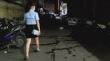 女友反感我送她上班，她说怕被老板看到，一个人在家很空虚