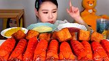 韩国弗朗西斯卡吃一桌子超大龙虾尾，壕气冲天！