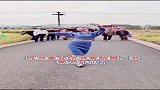 导游美女给游客跳舞，游客太开心了！