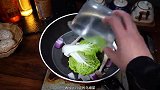 乌塌菜的吃法，百吃不腻的乌塌菜炒鹿茸菇，超级开胃