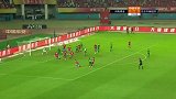 第79分钟北京中赫国安球员金泰延射门 - 被扑