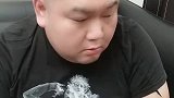 我老舅准备相亲穿的小衫让我给拔河用了