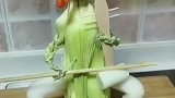 用蔬菜打造出的卖唱女子，隔着屏幕我都想笑