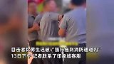 网传长沙印象城多名保安打人，将人强行拖到消防通道里，街道办回应