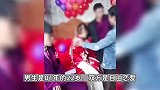 网传广西一父亲逼16岁哑女嫁人，官方：双方均成年，系自由恋爱