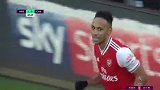 第43分钟阿森纳球员奥巴梅扬射门 - 打偏