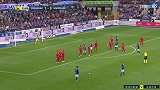 第32分钟斯特拉斯堡球员利埃纳尔射门 - 打偏