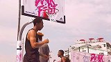 “你在听什么歌，心里又在想什么人。”