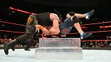 WWE-17年-RAW第1268期十佳镜头 斯特劳曼铁台阶抱摔塞纳-专题