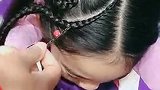 漂亮小仙女驾到啦，这样的编发超级可爱哦！