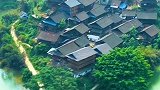 贵州一大山里实拍的山村，青山绿水，想到也世外桃源这个词