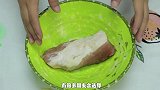 解冻猪肉，直接用水泡就错了，教你正确做法，快速解冻和鲜肉一样
