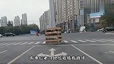 现在流行这样理发了吗，差点没把我魂儿吓掉
