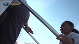 感动到落泪！做客飞机上王霜挤时间学外语 她不成功都难