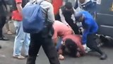 18岁少女与已婚亲戚有染遭亲哥哥砍杀 7名家人目睹行凶全程