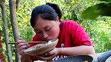 胖妹研发了豆腐的新做法，红烧起来，胜过红烧肉
