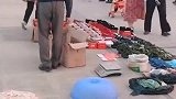 广场舞的魅力太强大了，看完这个大哥，你就明白了