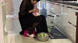 套路老公，给婆婆一个惊喜