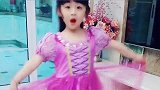 萌娃穿上公主裙之后，更像一个小公主了