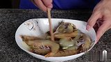 海边人做虾就是这样简单粗暴，却鲜香味美，做法简单又营养