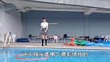 爆笑：摄影师太不专业了，妹子的美都没拍出来