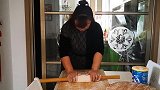 想吃面条不要出去买了，自己在家做，口感爽滑又劲道，全家吃美了