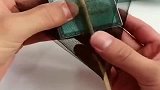 小姐姐用香烟做了一束鲜花，送给男朋友肯定喜欢