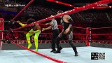 WWE-18年-RAW第1302期：三对三组队赛 无敌荷西&泰特斯品牌VS科尔宾&复兴者-单场