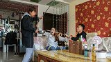 医生叮嘱美女不能吃火锅，不料美女扭曲意思，想方设法吃火锅