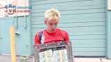 将一百万美元放入5层厚防弹玻璃箱，小伙用各种工具砸，白嫖不易