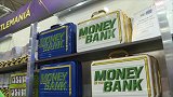 WWE-18年-前方报道-纪念品商店 商品挑到眼花 买单买到手酸-花絮