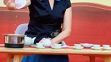 养生会馆开业庆典，介绍茶道养生知识。