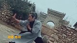 功夫小伙手机自拍如武侠片，动作演员也未必做到和大片只差规则