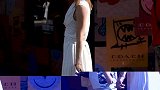 三里屯街拍：性感不再是女孩唯一的标签、穿搭得体才是永恒的美丽