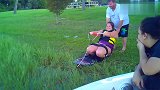 看妹子作死就是一种享受，看小伙实在是辣眼睛，好搞笑