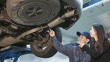 提完新车后，为何有些车主会先去修理厂？修车工：都是经验之谈！