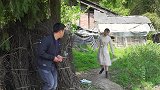 四川方言：这个憨包太老实，脑子一根筋，辜负了姑娘一片心！