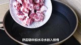 饭店大厨教你莲藕排骨汤的做法，从选材到制作，毫无保留告诉你
