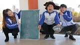 食堂按体重打饭，体重越轻打得越多，阿宝上完厕所反倒重了30斤